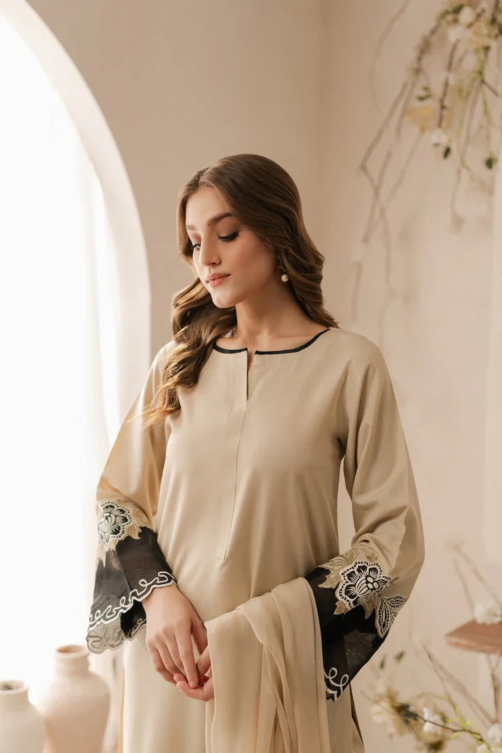 Grace S1021-Embroidered 3pc Lawn dress with Embroidered Chiffon Dupatta